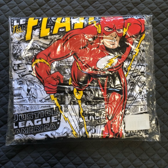 DC Comics The Flash T-Shirt - New with Tags - Picture 4 of 5